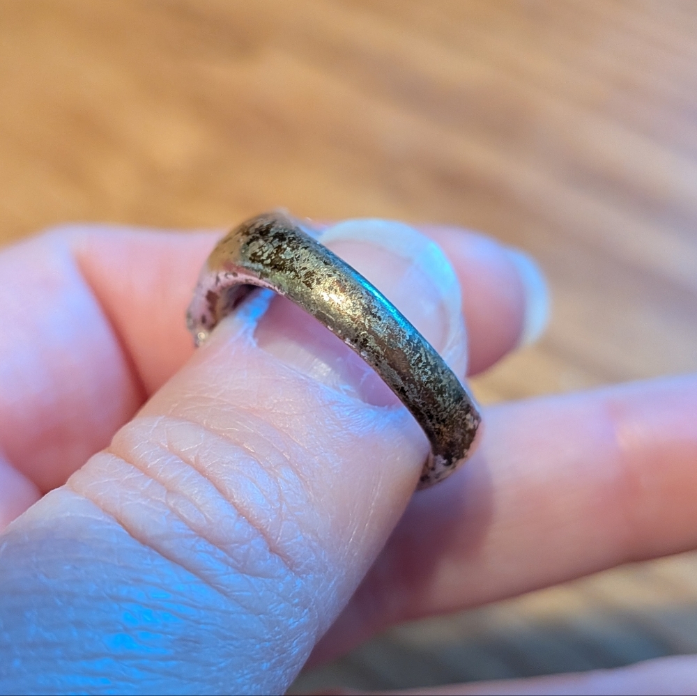Silver Rhinestone Ring - Picture 7 of 9